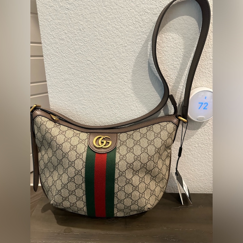 Gucci shoulder bag